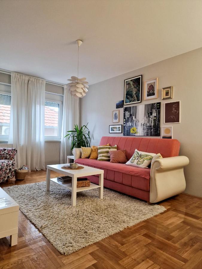 Apartament Quiet Center Sremska Mitrovica Zewnętrze zdjęcie