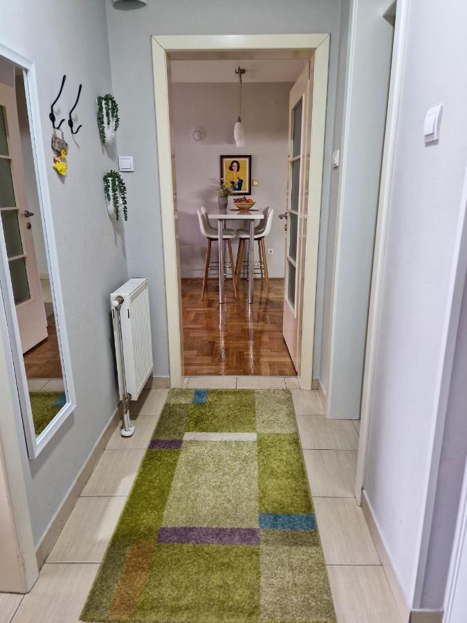 Apartament Quiet Center Sremska Mitrovica Zewnętrze zdjęcie